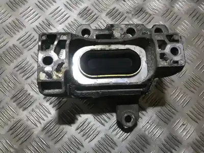 Pièce détachée automobile d'occasion Support Moteur pour OPEL SIGNUM 2.2 16V DTI CAT (Y 22 DTR / L50) Références OEM IAM 210446111  210446-1-11