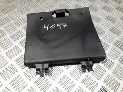 Peça sobressalente para automóvel em segunda mão plásticos por fiat 500 fiat 500 1.2 referências oem iam c528