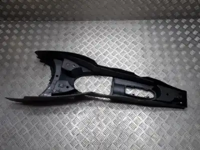 Pezzo di ricambio per auto di seconda mano plastica per ford focus turnier (cb4) 1.6 16v cat riferimenti oem iam   