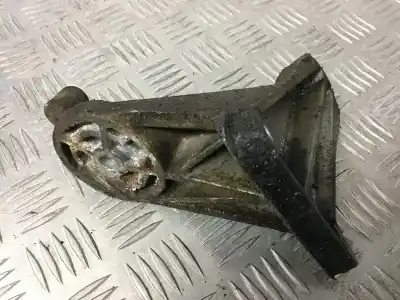Second-hand car spare part engine support for volvo v70 ii (285) 2.5 tdi oem iam references 074199275  