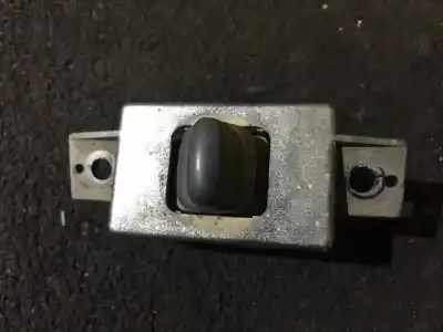 Second-hand car spare part Left Front Power Window Switch for DODGE CALIBER, 2006.08 - 2009.01 2.0L TURBO 103KW 138BHP 2006.08 - 2009.01 OEM IAM references   