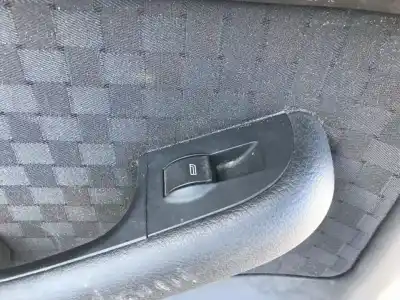 Автозапчастина б/у передні вікний вмикач для audi a6 avant (4b5) 2.5 tdi посилання на oem iam 