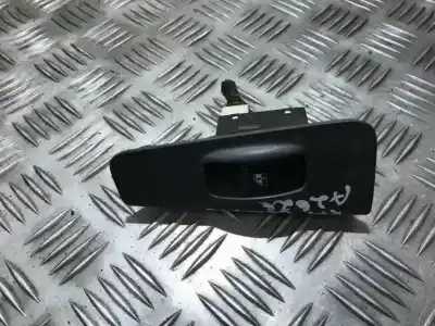 Pezzo di ricambio per auto di seconda mano interruttore alzacristalli anteriore sinistro per kia cerato 2.0 ex crdi familiar riferimenti oem iam 621w03620