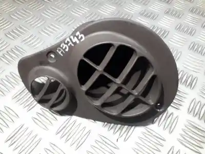 Pièce détachée automobile d'occasion Grille D'aération pour RENAULT LAGUNA (B56) 2.2 Diesel Références OEM IAM 7700824995  7700824993, 7700822842