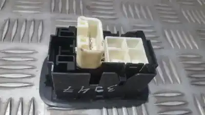 Second-hand car spare part left front power window switch for toyota auris 2.2 d-cat oem iam references   