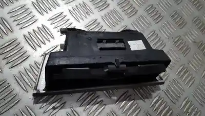 Pezzo di ricambio per auto di seconda mano plastica per toyota corolla (e11) 2.0 d-4d linea sol riferimenti oem iam 7411102060  74111-02060