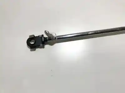Second-hand car spare part tailgate gas strut for lexus is, ii 2005.10 - 2013.03 2.2d 130kw 2005.10 - 2013.03 oem iam references   