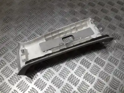 Pezzo di ricambio per auto di seconda mano plastica per toyota corolla (e11) 2.0 d-4d linea sol riferimenti oem iam 6241102060  62411-02060