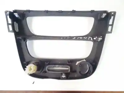 Pezzo di ricambio per auto di seconda mano plastica per renault megane 1.5 dci k9k j8 riferimenti oem iam 682100001  40303m