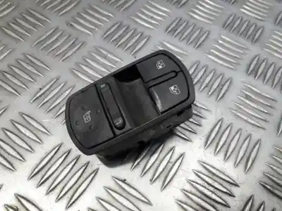 Second-hand car spare part left front power window switch for opel corsa c 1.2 16v cat (z 12 xep / lb4) oem iam references 13256521aa