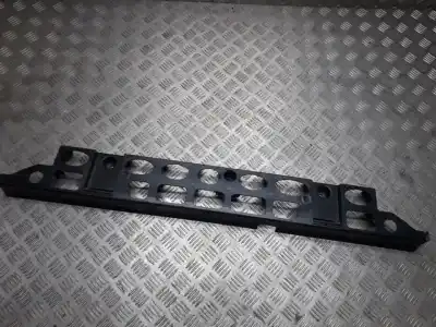 İkinci el araba yedek parçası plastik için volkswagen passat b6 (3c2) 2.0 tdi 16v oem iam referansları 3c9864348b
