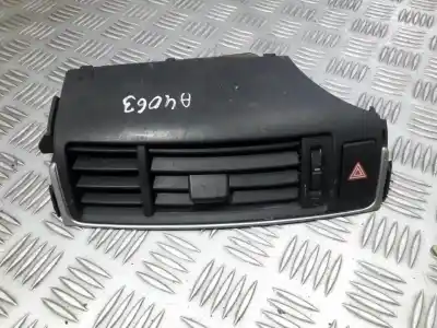 Автозапчасти б/у аэрационная решетка за TOYOTA VERSO 2.0 D-4D CAT ссылки OEM IAM 556700F040  55670-0F040