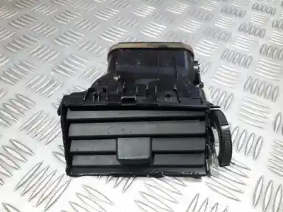 Автозапчасти б/у аэрационная решетка за TOYOTA VERSO 2.0 D-4D CAT ссылки OEM IAM 556600F030  55660-0F030