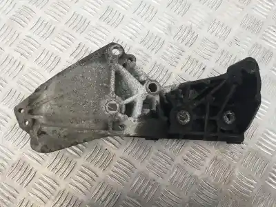 Second-hand car spare part engine support for renault megane 1.5 dci k9k j8 oem iam references 8200669495  