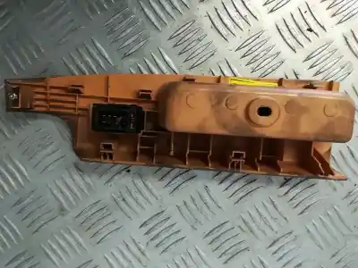 Second-hand car spare part left front power window switch for kia sorento 2.5 crdi ex oem iam references   