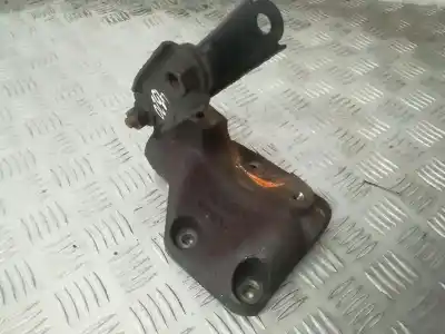 Second-hand car spare part engine support for volvo xc70 2.4 diesel cat oem iam references 30787842  