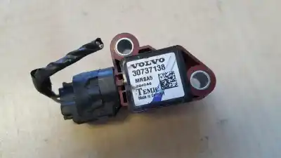 Pièce détachée automobile d'occasion  pour VOLVO V50 (545)  Références OEM IAM 30737138  8840A6