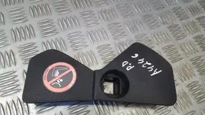 Pezzo di ricambio per auto di seconda mano plastica per nissan note (e11e) 1.4 cat riferimenti oem iam 684989u100