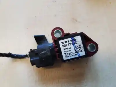 Pièce détachée automobile d'occasion  pour VOLVO V50 (545)  Références OEM IAM 30737138  8840A6