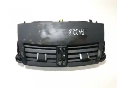 Pièce détachée automobile d'occasion Grille D'aération pour TOYOTA RAV 4 (A3) 2.2 Turbodiesel CAT Références OEM IAM 5567042050  5567042060  5567042060