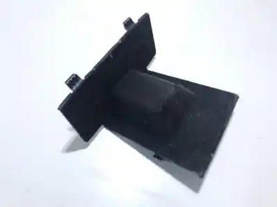 Peça sobressalente para automóvel em segunda mão plásticos por volvo v50 (545) 2.0 d referências oem iam 08686027