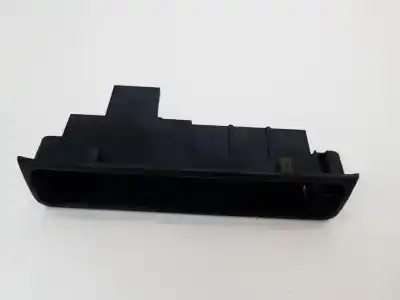 Pièce détachée automobile d'occasion plastiques pour peugeot 406 (8b) 1.9 td références oem iam 