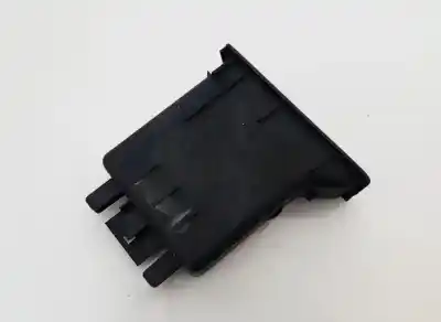 Pièce détachée automobile d'occasion plastiques pour peugeot 406 (8b) 1.9 td références oem iam 9618302477