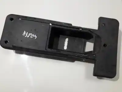 Peça sobressalente para automóvel em segunda mão plásticos por opel zafira b 1.6 16v referências oem iam 13132410