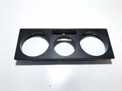 Pezzo di ricambio per auto di seconda mano Plastica per VOLKSWAGEN PASSAT B5 (3B2) 1.9 TDI Riferimenti OEM IAM 3B0819075  
