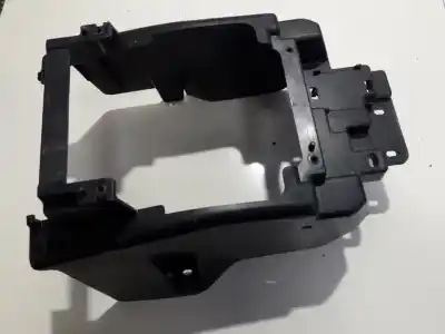 Автозапчасти б/у пластик за MITSUBISHI OUTLANDER (CW0) 2.0 DI-D Intense ссылки OEM IAM 8011A167  