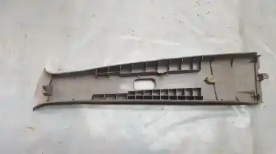 Pezzo di ricambio per auto di seconda mano plastica per toyota corolla (e11) 2.0 d-4d linea sol riferimenti oem iam 6241113060  62411-13060