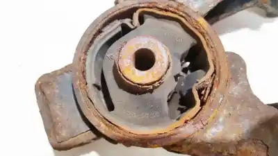 Second-hand car spare part engine support for toyota corolla (e11) 2.0 d-4d linea sol oem iam references 1237127020  12371-27020