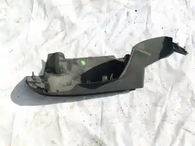 Pezzo di ricambio per auto di seconda mano plastica per ford focus lim. (cb4) 1.6 tdci cat riferimenti oem iam 4m51a613c47afw  4m51-a613c47-afw