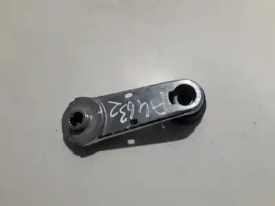 Pezzo di ricambio per auto di seconda mano Plastica per AUDI 80 B4 AVANT (8C5) 1.9 TDI Riferimenti OEM IAM 4438378581D  