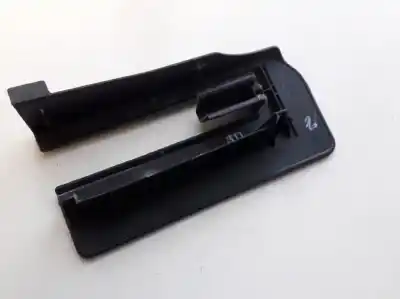 Pezzo di ricambio per auto di seconda mano plastica per toyota corolla (e12) 1.6 16v riferimenti oem iam 721380f020  72138-0f020