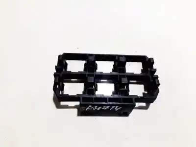 Peça sobressalente para automóvel em segunda mão plásticos por audi 100 avant (c4) 2.5 tdi referências oem iam 4a0937503