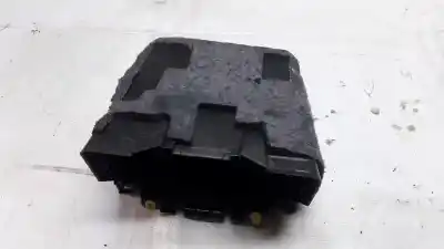 Peça sobressalente para automóvel em segunda mão plásticos por volvo c30 2.0d r-design referências oem iam 09491937