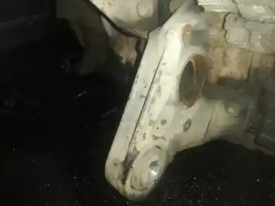 Peça sobressalente para automóvel em segunda mão suporte motor por renault laguna (b56) 2.2 diesel referências oem iam 