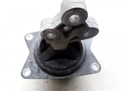Second-hand car spare part engine support for opel vectra c caravan 1.9 cdti oem iam references 2107196  v05609