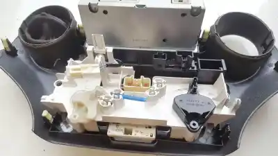 Peça sobressalente para automóvel em segunda mão comando de sofagem (chauffage / ar condicionado) por toyota yaris (ncp1/nlp1/scp1) 1.0 cat referências oem iam 8611052020  86110-52020, 8611052020-b0