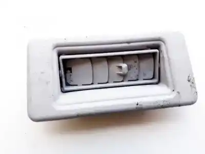 Peça sobressalente para automóvel em segunda mão Grelha / Difusor De Ar por MITSUBISHI PAJERO, 1999.10 - 2006.12 3.2 DID 118KW 2000.04 - 2001.11 Referências OEM IAM   