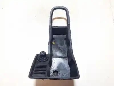 Pezzo di ricambio per auto di seconda mano Plastica per FIAT CROMA (194) 1.9 16V Multijet Dynamic (12.2007->) Riferimenti OEM IAM 735364112  