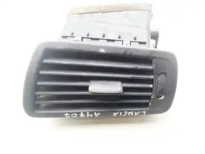 Автозапчастина б/у аераційна решіта для LANCIA PHEDRA (180) 2.0 JTD 16V Emblema CAE Посилання на OEM IAM 1484108077  