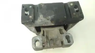 Pièce détachée automobile d'occasion Support Moteur pour VOLKSWAGEN GOLF, IV 1997.08 - 2003.10 1.9 TDI 66KW 1999.05 - 2006.05 Références OEM IAM 1J0199555  