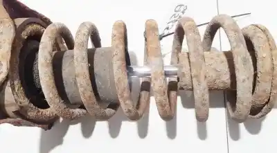 Peça sobressalente para automóvel em segunda mão mola de suspensão por audi a6 avant (c4) 2.5 tdi referências oem iam 