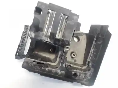 Second-hand car spare part plastics for volkswagen jetta (1k2) 1.6 16v fsi oem iam references 1k0907361b