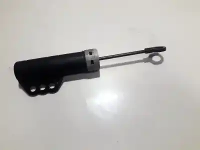 Pezzo di ricambio per auto di seconda mano plastica per kia carnival 2.9 crdi cat riferimenti oem iam   