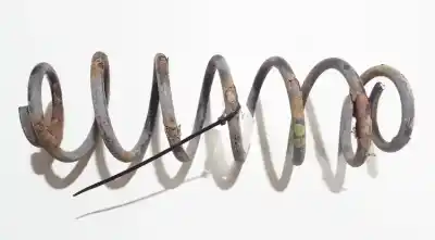 Peça sobressalente para automóvel em segunda mão mola de suspensão por volkswagen polo (9n1) 1.9 sdi referências oem iam 