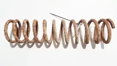 Second-hand car spare part shock absorber spring for audi 80 (811/813) 1.8 oem iam references 