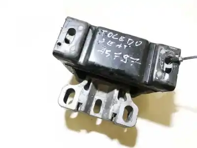 Автозапчасти б/у поддержка двигателя за seat toledo (1m2) 1.9 tdi ссылки oem iam 1j0199555  